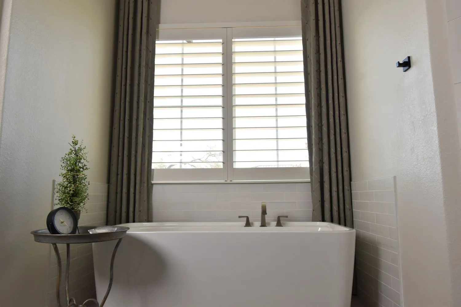 bathroom shutters