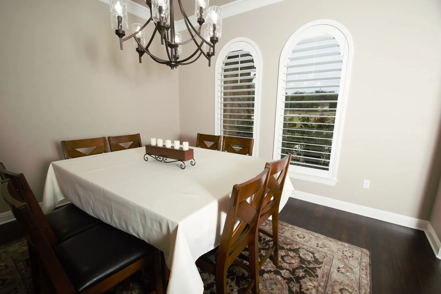 arched window plantation shutters